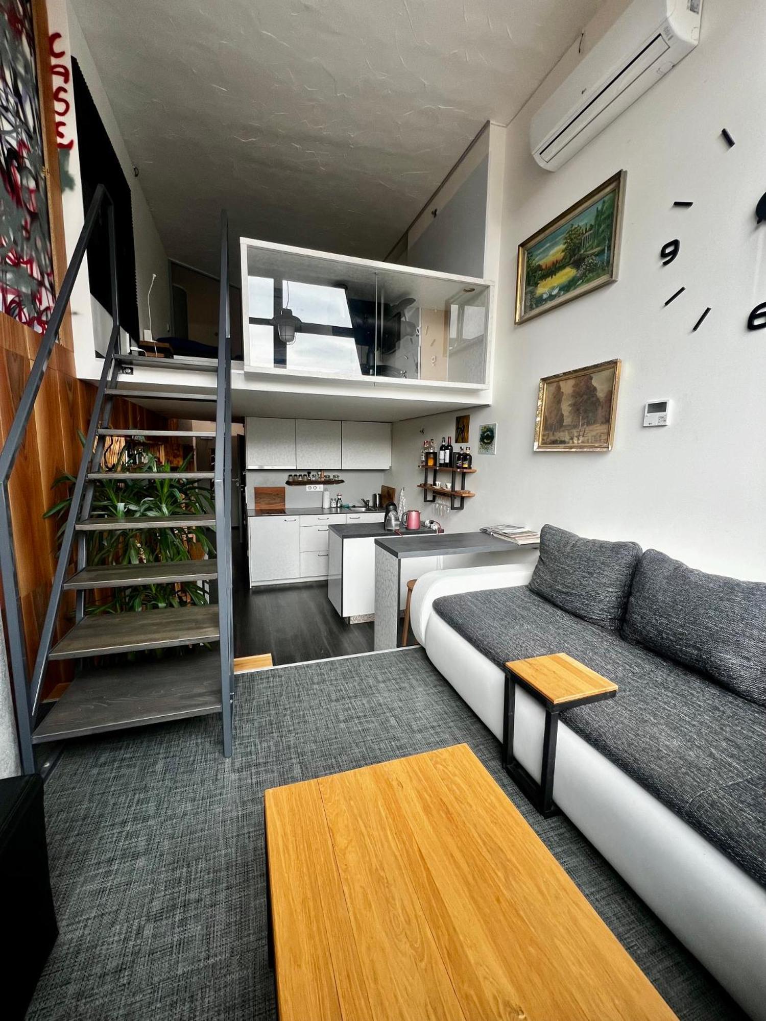 1 Bedroom Loft Apartment Zlín Eksteriør bilde